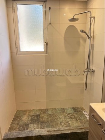 location-dun-appartement-en-hassan-centre-ville-superficie-70-m2-spacieux-salon-europeen-big-8