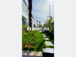 Villa neuve standing en location a souissi - Villa à louer - Rabat