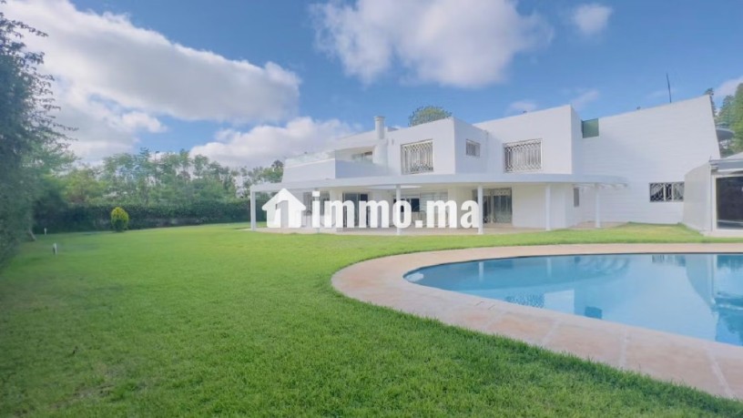 villa-standing-meublee-avec-piscine-a-souissi-big-9