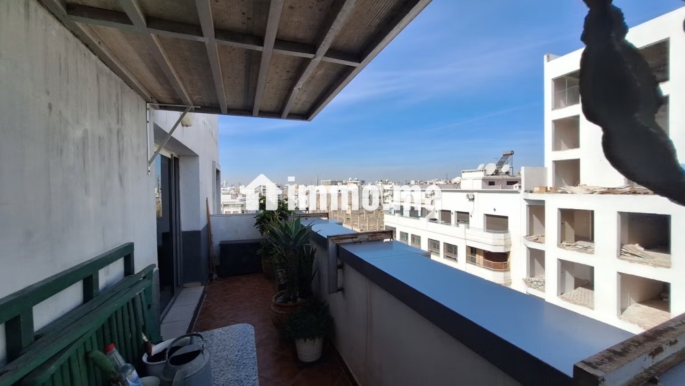 Bureau 205 m² cloisonné avec terrasse - Vente Immobilier - Casablanca - photo 1
