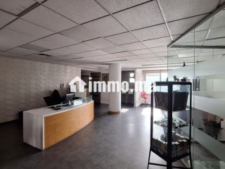 Bureau 205 m² cloisonné avec terrasse - Bureau à vendre - Casablanca