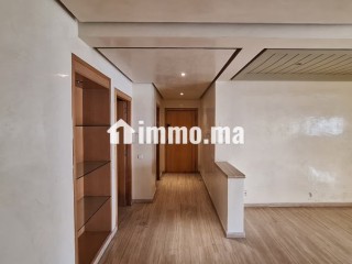 Apt 232 m² 1er étage proche Théophile Gauthier - Appartement à vendre - Casablanca