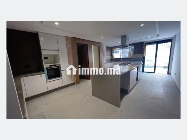 villa-neuve-standing-a-louer-a-souissi-big-10