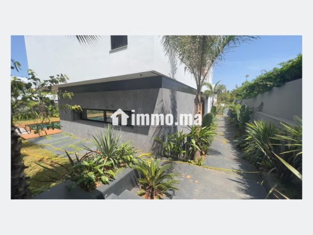 villa-neuve-standing-a-louer-a-souissi-big-17