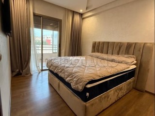 Louez cet appartement à RESIDNECE VIDAL. UNE BELLE chambre. Ascenseur et garage - Appartement à louer - Rabat