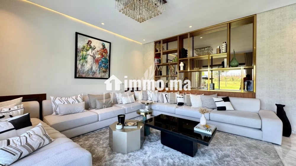 Villa de haut standing à vendre à Ville Verte. 7 pièces confortables. Fenêtres avec double vitrage et porte blindée - Vente Immobilier - Bouskoura - photo 4