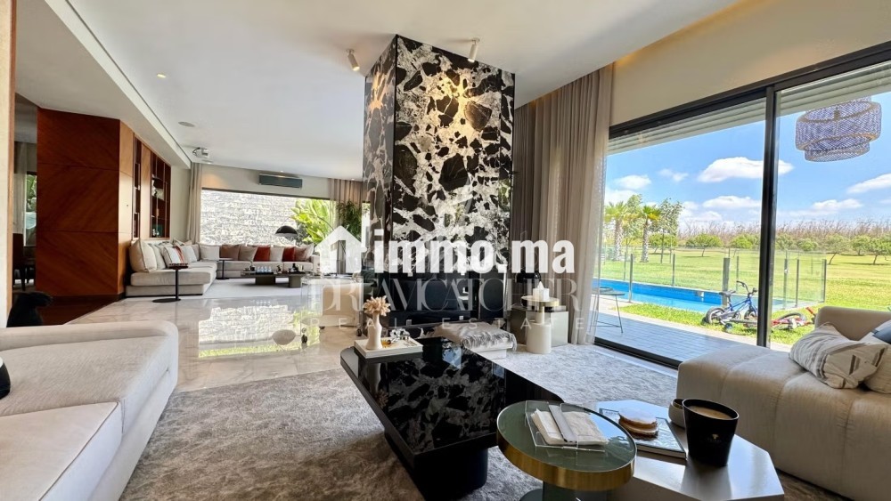 Villa de haut standing à vendre à Ville Verte. 7 pièces confortables. Fenêtres avec double vitrage et porte blindée - Vente Immobilier - Bouskoura - photo 5