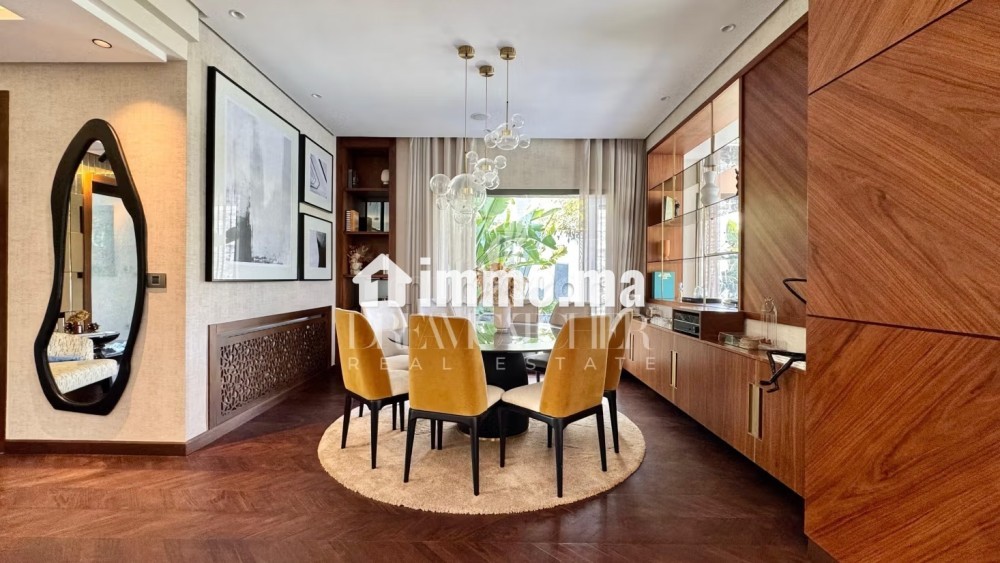 Villa de haut standing à vendre à Ville Verte. 7 pièces confortables. Fenêtres avec double vitrage et porte blindée - Vente Immobilier - Bouskoura - photo 7