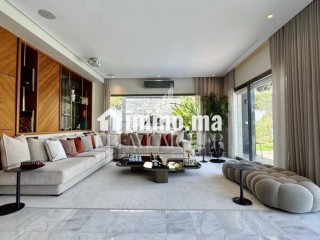 Villa de haut standing à vendre à Ville Verte. 7 pièces confortables. Fenêtres avec double vitrage et porte blindée - Villa à vendre - Bouskoura