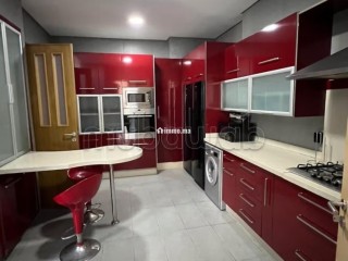 Maison de luxe à vendre à Ville Verte. 4 chambres agréables. Double vitrage et chauffage central - Maison à vendre - Bouskoura