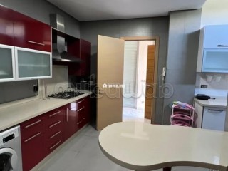 Maison de luxe à vendre à Ville Verte. 4 chambres agréables. Double vitrage et chauffage central - Maison à vendre - Bouskoura