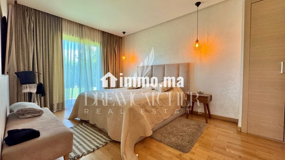 Vend appartement à Ville Verte. Surface de 240 m². Antenne parabolique et Porte blindée - Vente Immobilier - Bouskoura - photo 4