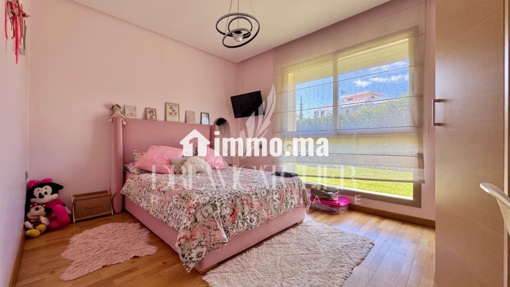 Vend appartement à Ville Verte. Surface de 240 m². Antenne parabolique et Porte blindée - Vente Immobilier - Bouskoura - photo 5