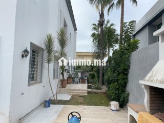 Belle villa avec piscine et jardin - Villa à vendre - Casablanca