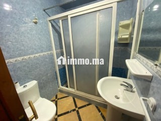 Louez cet appartement à Agdal. 2 grandes pièces. Résidence avec concierge, climatisation générale - Appartement à louer - Rabat