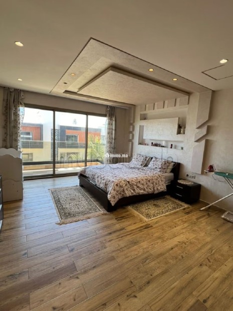 Une trés belle villa vide avec piscine à bouskoura - Location Immobilier - Bouskoura - photo 2