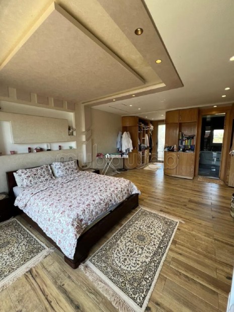 Une trés belle villa vide avec piscine à bouskoura - Location Immobilier - Bouskoura - photo 4