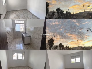 Appartement en vente à Route de Ceuta. 2 grandes pièces. Porte blindée et résidence sécurisée - Appartement à vendre - Tetouan