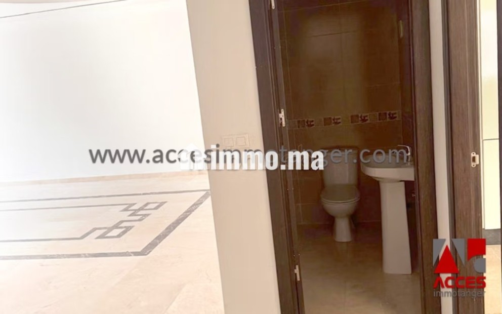 Ppartement Vide à Louer – Quartier Wilaya - Location Immobilier - Tetouan - photo 5