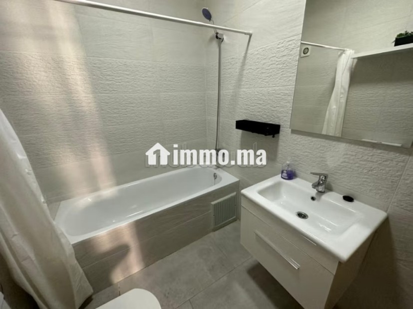 Appartement de vacances à louer en Centre. Surface de 60 m². Porte blindée, sécurité - Vente Immobilier - Tanger - photo 5