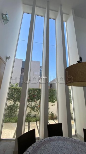 Villa de luxe à vendre à Californie. 3 chambres agréables. Terrasse et jardin - Vente Immobilier - Casablanca - photo 3
