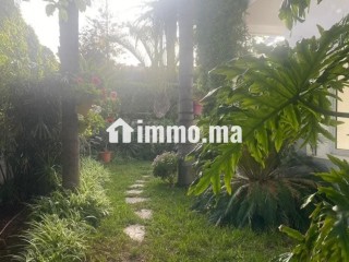 Villa de luxe à vendre à Californie. 3 chambres agréables. Terrasse et jardin - Villa à vendre - Casablanca