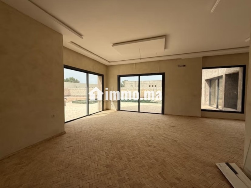 Villa neuve avec piscine, dans une zone urbaine - Vente Immobilier - Essaouira - photo 1