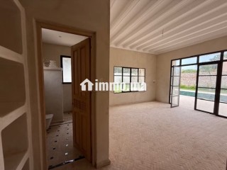 Belle villa avec piscine, en zone urbaine - Villa à vendre - Essaouira