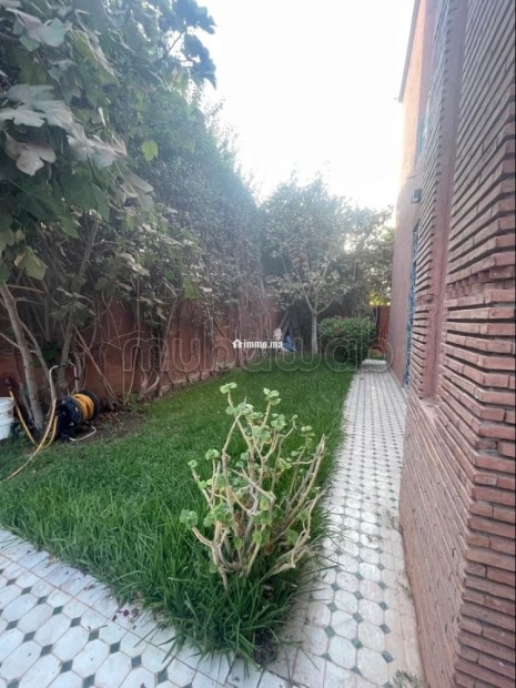 Villa de 436 m² avec piscine – Résidence fermée et sécurisée - Vente Immobilier - Marrakech - photo 4