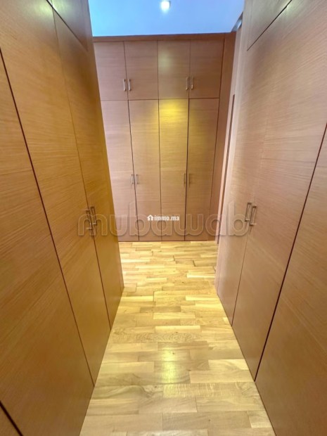 Location d'un appartement à Casablanca Finance City. 2 chambres. Porte blindée, sécurité - Location Immobilier - Casablanca - photo 5
