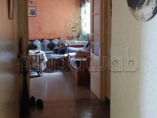 Location saisonnière à Agdal. 2 pièces confortables. Salon traditionnel, antenne parabolique générale - Appartement à vendre - Rabat
