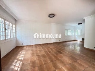 Location villa de luxe à CIL Hay Salam. 3 belles chambres. Cheminée, piscine - Villa à louer - Casablanca