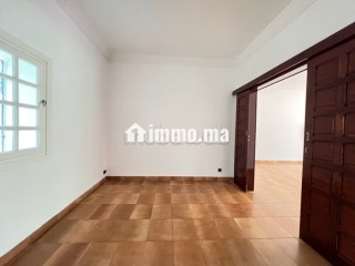 Location villa de luxe à CIL Hay Salam. 3 belles chambres. Cheminée, piscine - Villa à louer - Casablanca