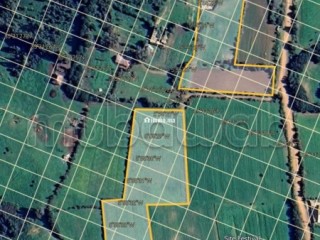Ferme à la vente à Aquouass Briech. Surface de 80 m². Garage - Terrain à vendre - Autre