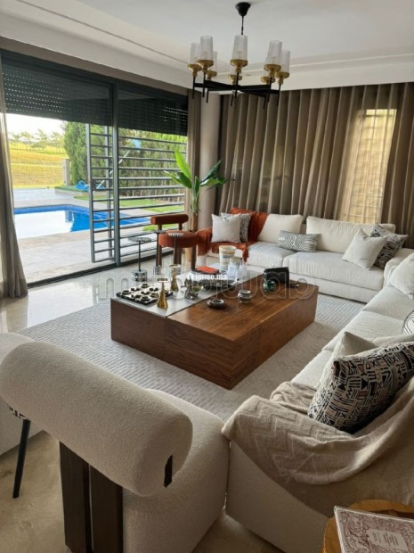Villa bouskoura front golf meublée - Location Immobilier - Bouskoura - photo 1