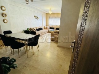 Location saisonnière à Guéliz. 2 pièces confortables. Ascenseur et stationnement - Appartement à vendre - Marrakech