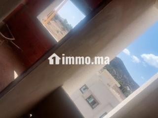Bel appartement à vendre à Ouazzane. 2 belles chambres. Salon Marocain et antenne parabolique - Appartement à vendre - Autre
