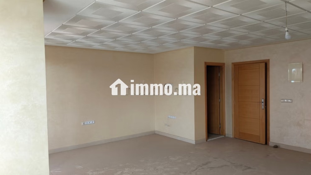 Beaux bureaux à louer à Guéliz. Surface totale 60 m². Porte blindée, sécurité - Location Immobilier - Marrakech - photo 7