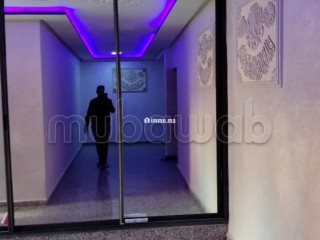 Beaux bureaux à louer à Guéliz. Surface totale 60 m². Porte blindée, sécurité - Bureau à louer - Marrakech