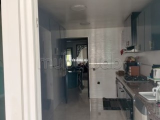 Bel appartement à vendre à Wifak. 4 chambres agréables. Vue imprenable sur la mer, double vitrage - Appartement à vendre - Temara