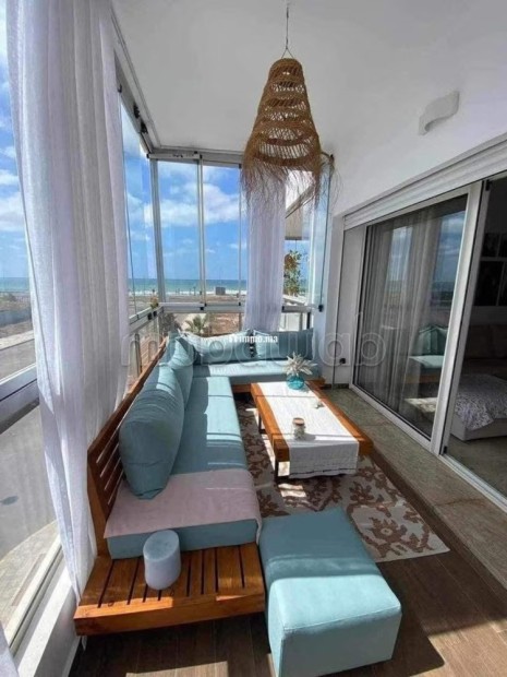 A Darbouaaza Appartement A Vendre Dans Une Résidence Avec Piscine Avec Accessoires Direct À La Mer Vue: - Vente Immobilier - Dar Bouazza - photo 2