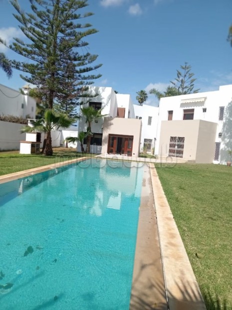 Villa 2000 m² A LOUER à Souissi RABAT - Location Immobilier - Rabat - photo 1