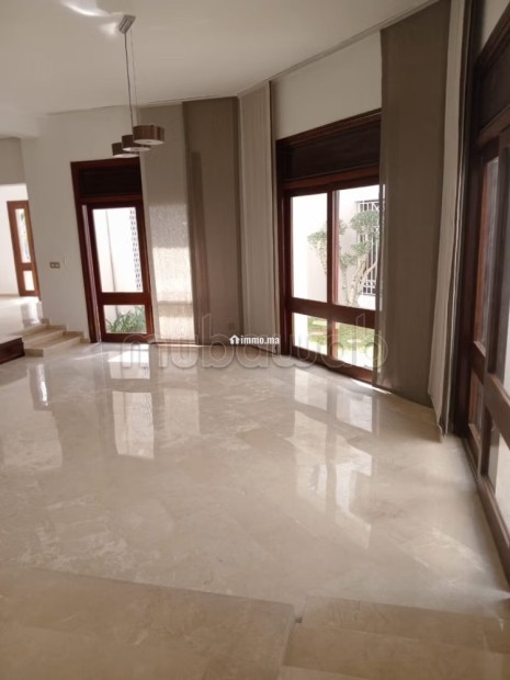Villa 2000 m² A LOUER à Souissi RABAT - Location Immobilier - Rabat - photo 4