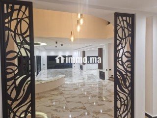 Villa de prestige à louer – Souissi, Rabat - Villa à louer - Rabat