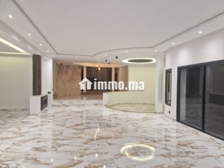 Villa de prestige à louer – Souissi, Rabat - Villa à louer - Rabat