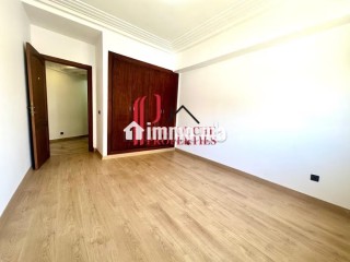 RARE 2CH VIDE 175m2 65m2 de terrasse sud ouest - Appartement à louer - Casablanca