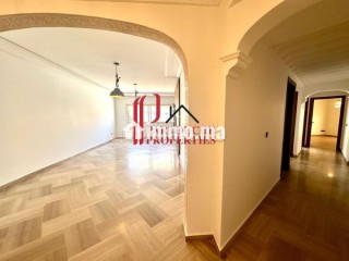 RARE 2CH VIDE 175m2 65m2 de terrasse sud ouest - Appartement à louer - Casablanca