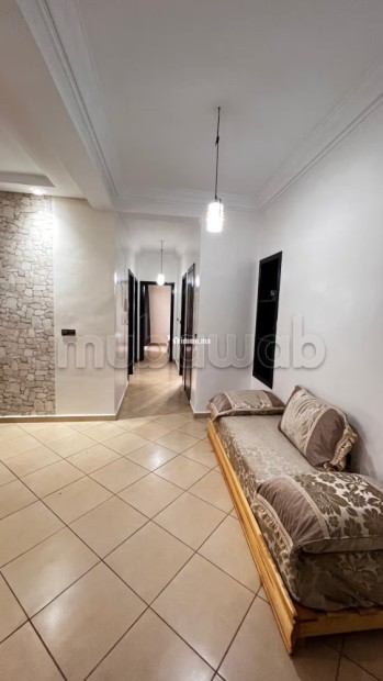 Location d'un appartement à Hay Salam.
Surface de 80 m².
Ascenseur et garage - Vente Immobilier - Agadir - photo 3