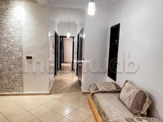 Location d'un appartement à Hay Salam.
Surface de 80 m².
Ascenseur et garage - Appartement à vendre - Agadir