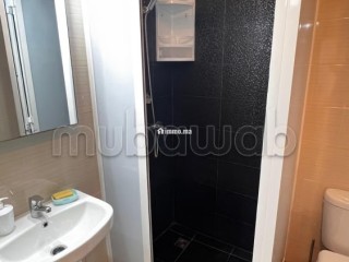 Location d'un appartement à Hay Salam.
Surface de 80 m².
Ascenseur et garage - Appartement à vendre - Agadir